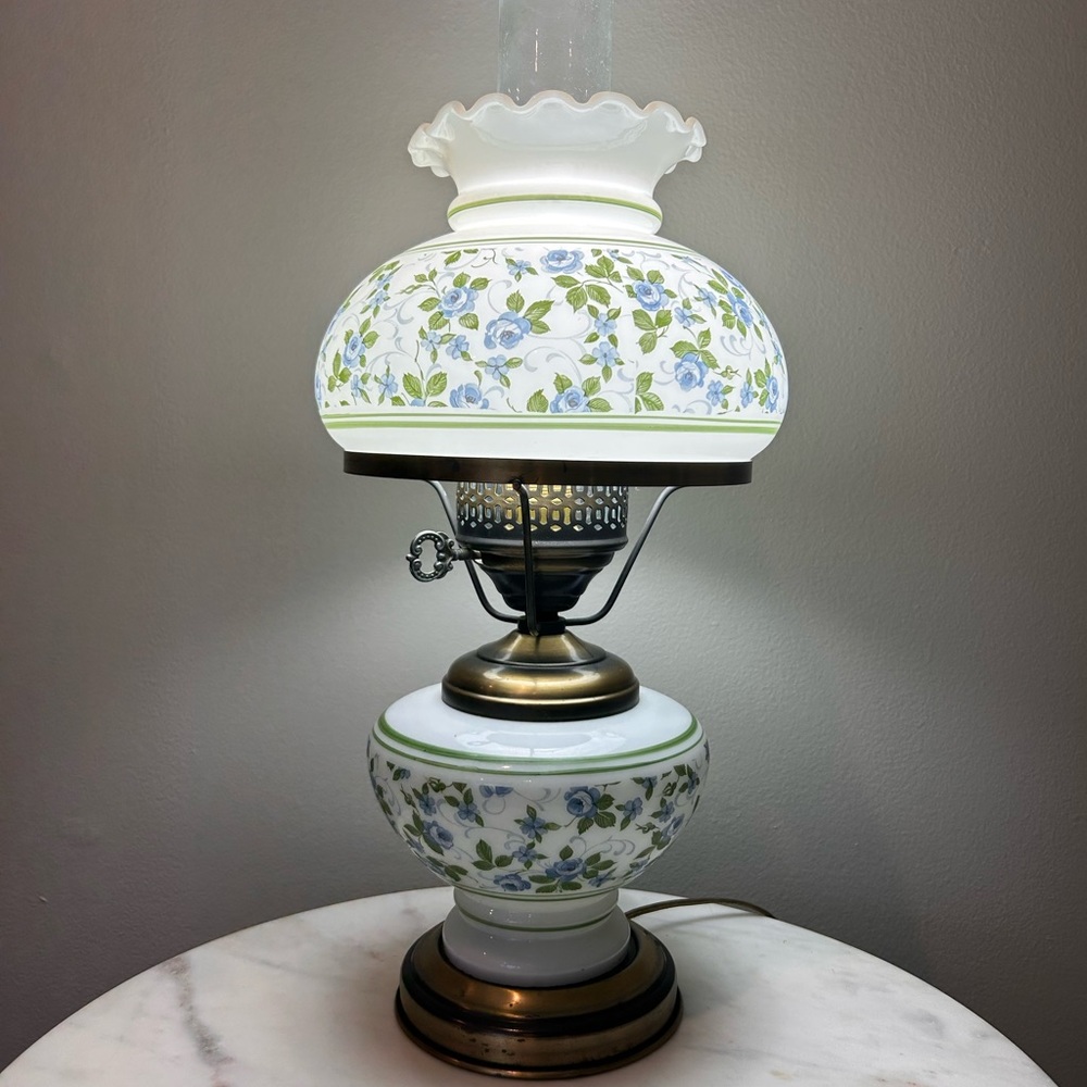 Vintage Floral Glass Table Lamp with Brass Accents